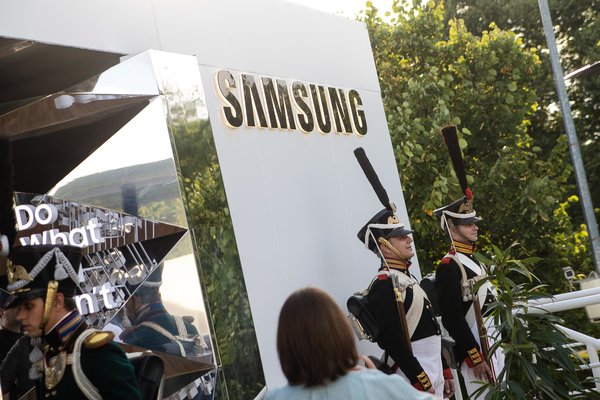Samsung и Первый канал устроили виртуальную экскурсию на съёмочную площадку блокбастера
