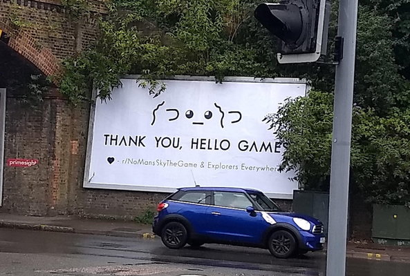 Фанаты No Man's Sky поставили билборд с благодарностью разработчикам