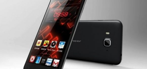 Неплохой смартфон Pioneer S90W за 320$