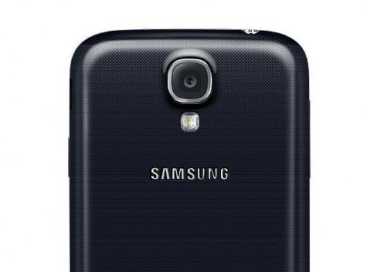 Galaxy S IV Zoom получит 10-кратный оптический зум и матрицу 16 Мп