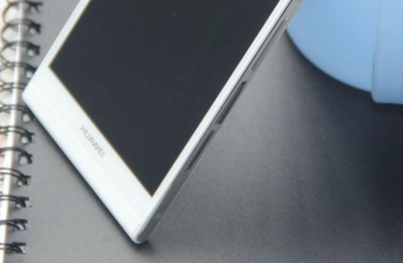 Свежие живые фотографии стильного смартфона Huawei Ascend P6