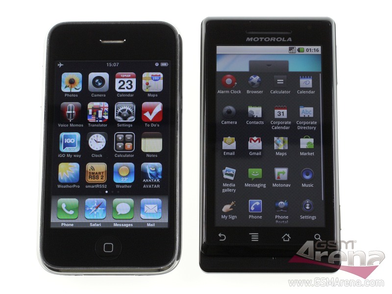 Этот смартфон обошёл iPhone и популяризировал Android. Вспоминаем Motorola Droid