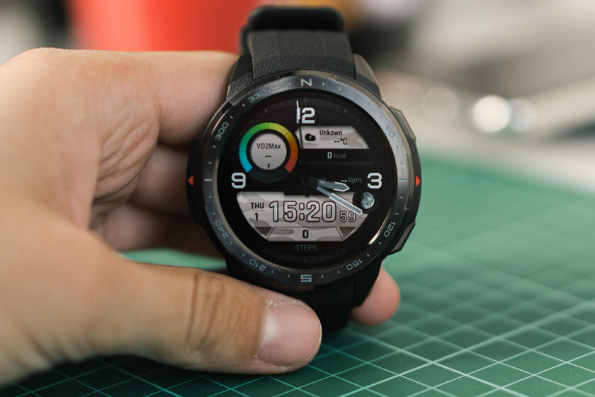 Обзор HONOR Watch GS Pro: датчик кислорода и 25 дней автономности за полцены Apple Watch — Технические характеристики. 10