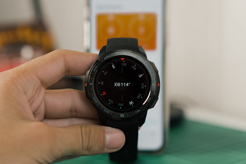 Обзор HONOR Watch GS Pro: датчик кислорода и 25 дней автономности за полцены Apple Watch — Технические характеристики. 11