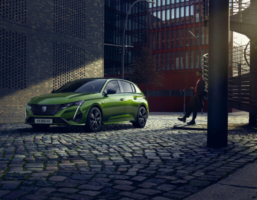 Представлен новый Peugeot 308: переработанный фирменный стиль и прежняя доступность