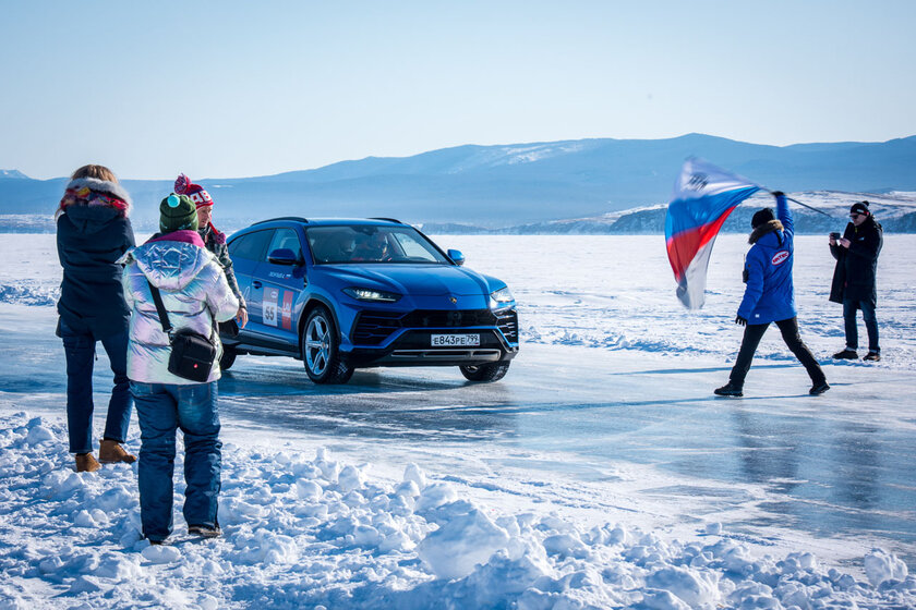 Lamborghini Urus установил мировой рекорд скорости при езде по льду
