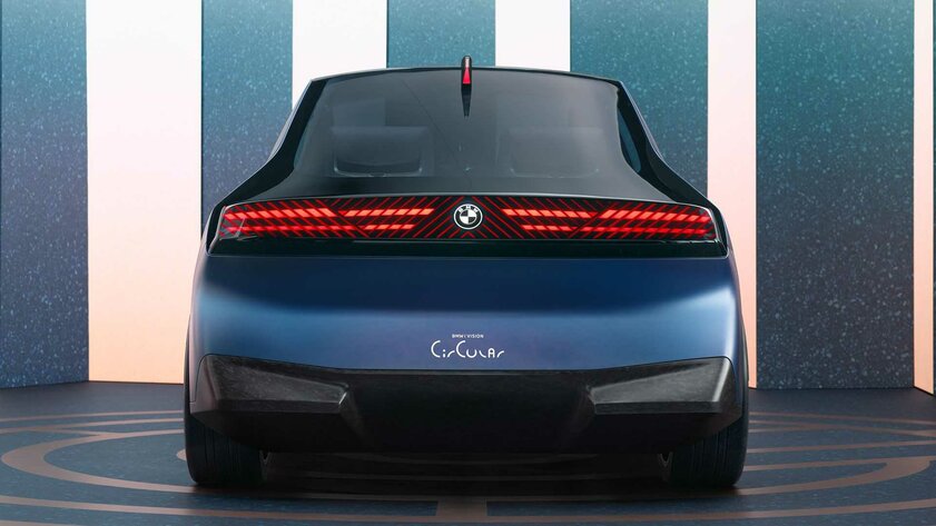 BMW показала электрокар будущего: он собран из вторсырья и выйдет в 2040 году