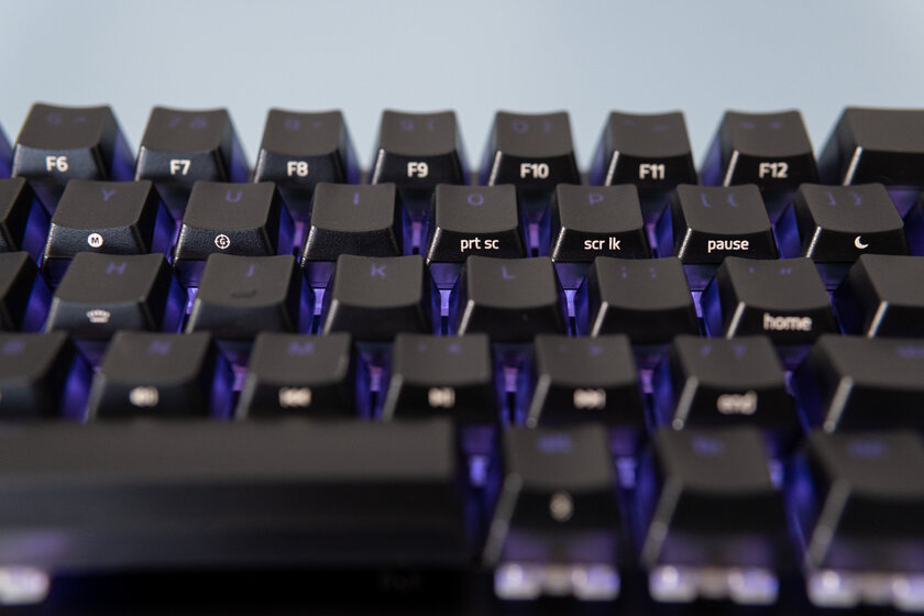 «Невидимые» клавиши и 65% от полноформатной клавиатуры. Обзор Razer BlackWidow V3 Mini — Переключатели и производительность. 2