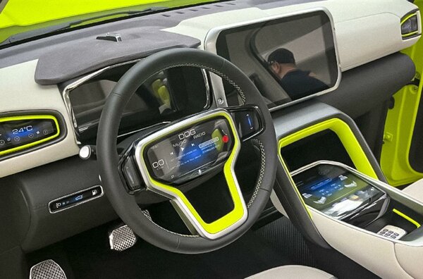 HAVAL представила новый внедорожник X Dog с дисплеем даже на руле