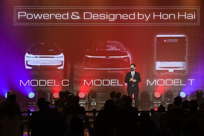 Сборщик iPhone представил прототипы своих электромобилей: седана, внедорожника и автобуса