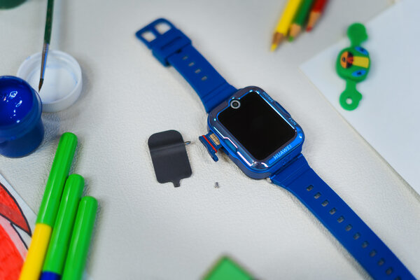 Не смарт-часы, а мечта детей (точнее, родителей): обзор Huawei Watch Kids 4 Pro — Внешний вид. 5