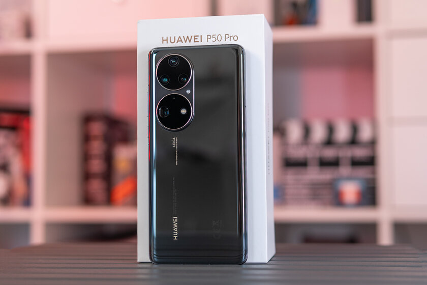 Huawei сильно изменились. Тестирую их лучший смартфон P50 Pro — Внешний вид. 1