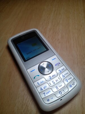 Они были у вас в семье. Популярнейшие телефоны 2000-х: почему покупали именно их — 2008 год: LG KP100. 1