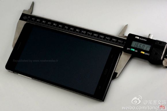 Первые живые фотографии обновленного смартфона Huawei Ascend P6S