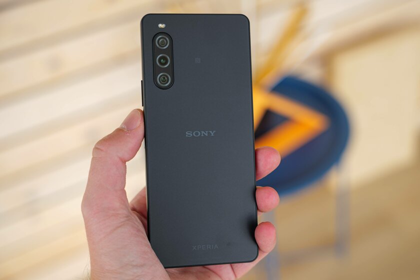 Это самый лёгкий смартфон на 5 000 мАч. Обзор среднебюджетного Sony Xperia 10 V — Отзыв. 1
