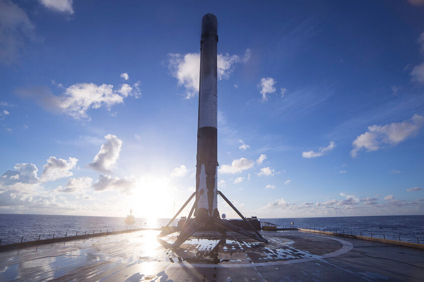 От новичка к лидеру межпланетных путешествий: эволюция ракет SpaceX в картинках