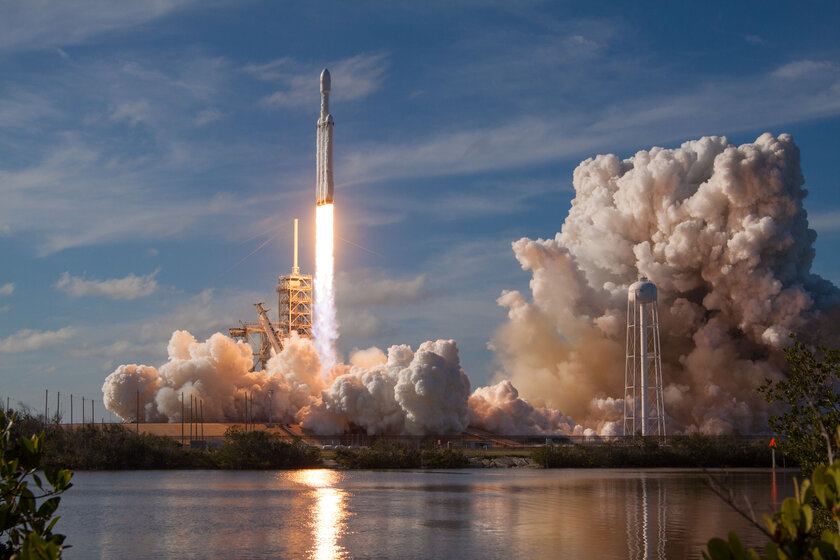 От новичка к лидеру межпланетных путешествий: эволюция ракет SpaceX в картинках
