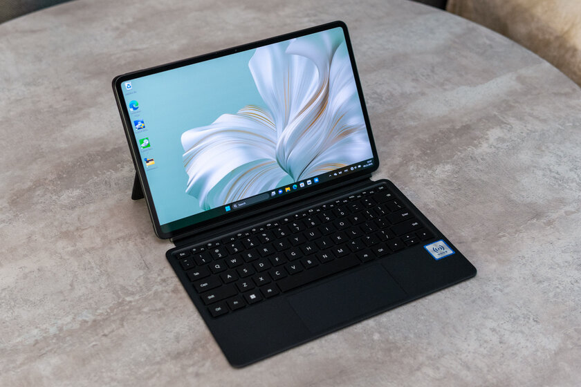 Этот планшет больше ноутбук, чем планшет. Обзор MateBook E (2023) с двумя USB и мощным процессором — Отзыв. 1