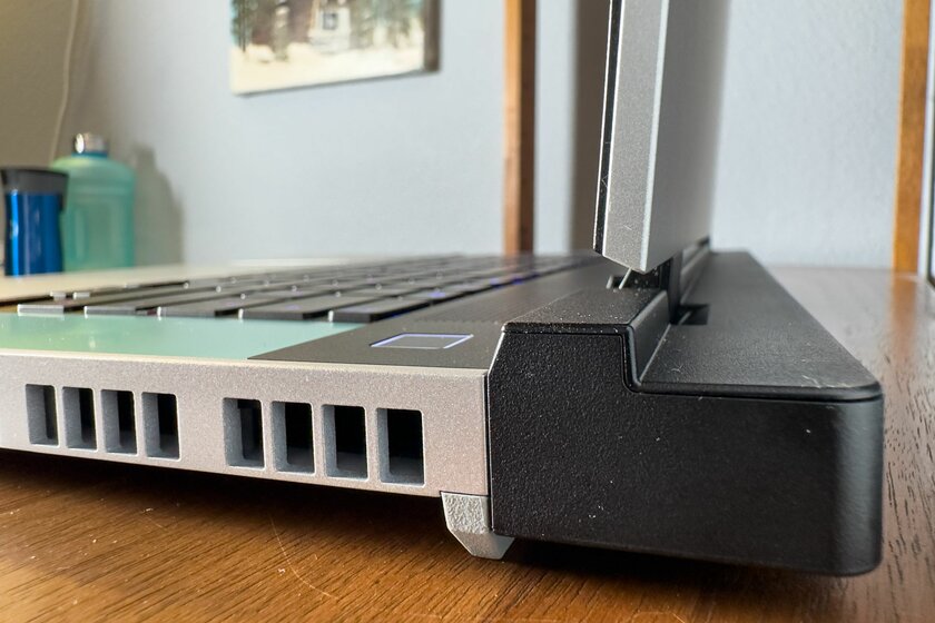 Raspberry Pi в нумпаде, сменные видеокарты и передвигаемая клавиатура: тестирую модульный ноутбук