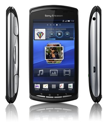 Sony Ericsson делала то, что никто другой не мог. Вспоминаем удивляющие до сих пор смартфоны — Sony Ericsson Xperia Play. 4