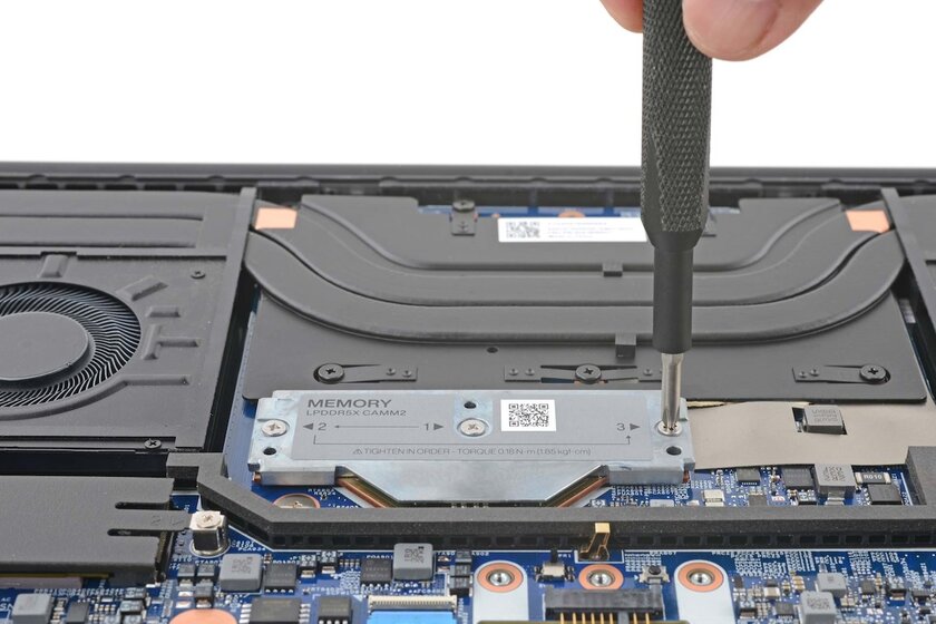 Lenovo совершила революцию: в её новом ноутбуке установлена ОЗУ LPCAMM2 с функцией замены
