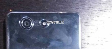 В сети появились «живые» фото смартфона Sony Xperia Z3 Compact