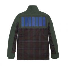 Tommy Hilfinger представила умные куртки с интегрированными солнечными батареями