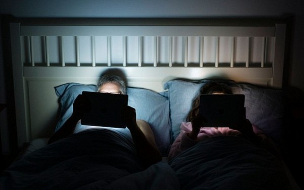 Современные люди предпочитают Интернет сну