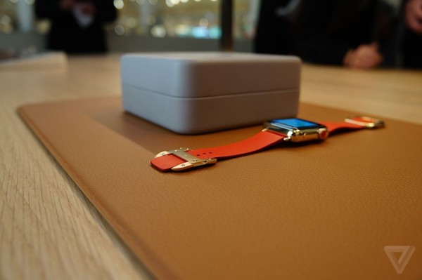 Фотогалерея: магазины Apple во время запуска предзаказов на Apple Watch