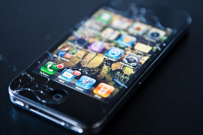 О главных проблемах iPhone 4S, Galaxy S III и других модных смартфонов