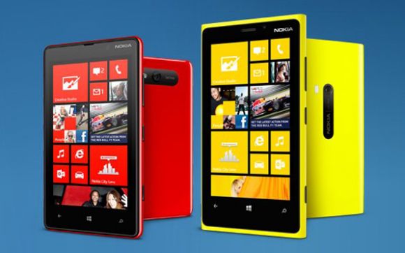 Nokia выпустила обещанные апдейты для Lumia 920 и 820