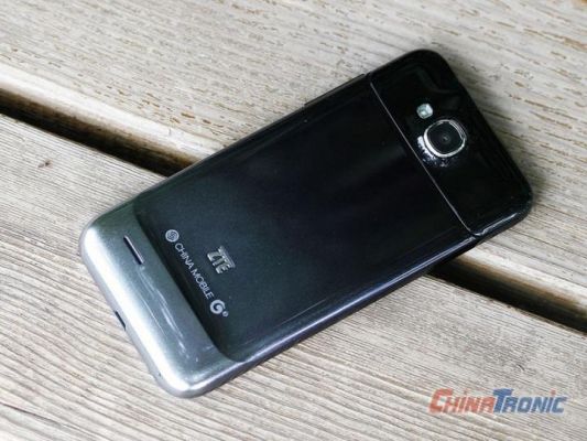 ZTE объявила о старте продаж в России смартфона ZTE Grand Era