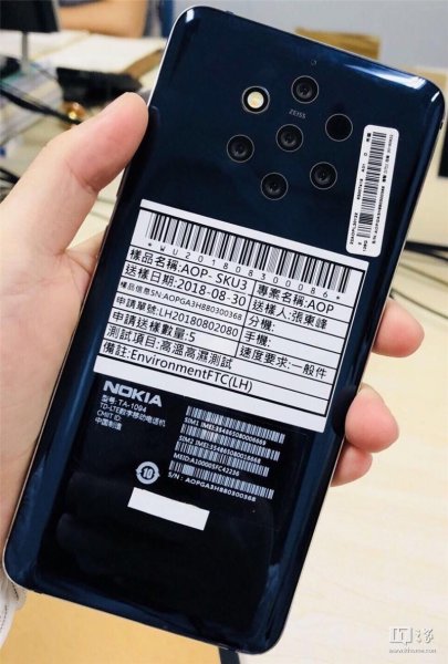Nokia 9 с пятью камерами показался на фото в живую