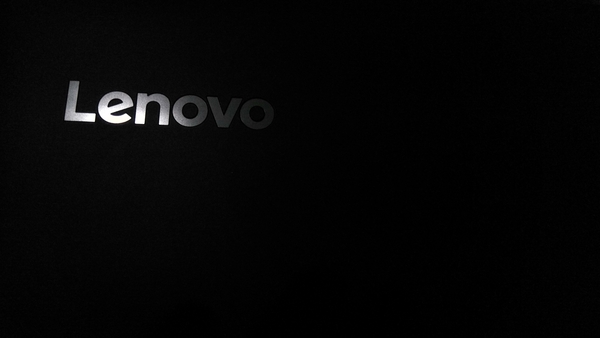 Lenovo и LG Display готовят первый в мире гибкий планшет
