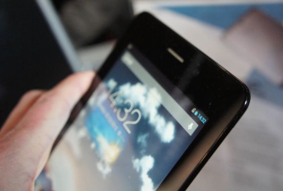 Первый взгляд на новый планшетофон Asus Fonepad