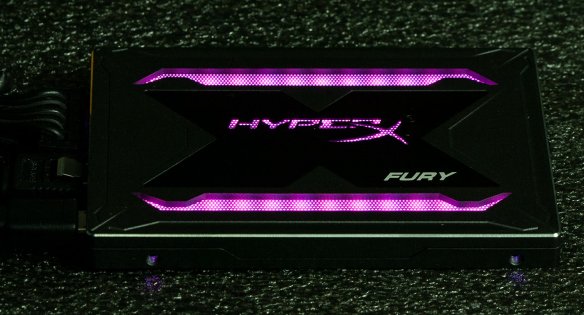 Обзор Kingston Fury RGB — свет вашим данным