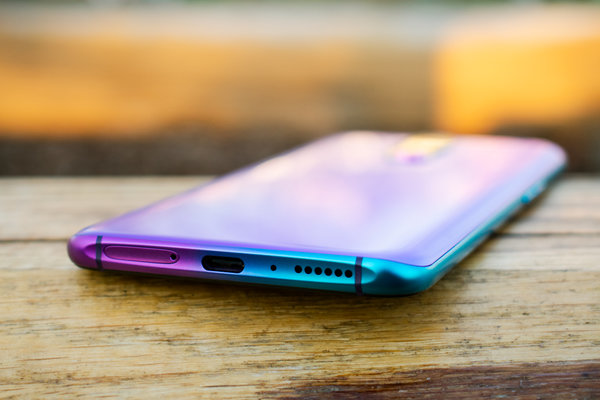 Мультимедиа OPPO RX17 Pro: примеряем на себя