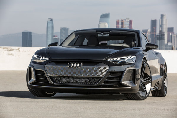 Audi показала конкурента Tesla Model S