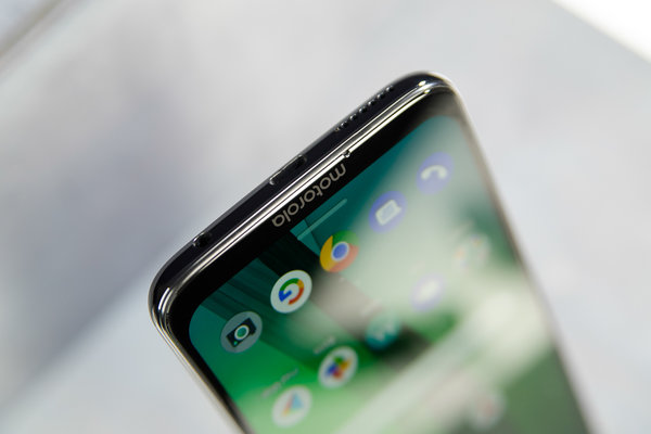 Первый взгляд на Moto G7: жесты, жесты и еще раз жесты