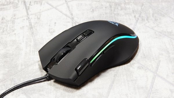 Обзор игровой мышки Trust LABAN GXT 188 RGB — Внешний вид и эргономика. 4