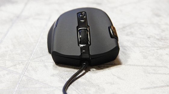 Обзор игровой мышки Trust LABAN GXT 188 RGB — Внешний вид и эргономика. 10