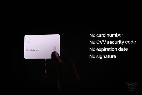 Apple и Xiaomi запускают кредитные карты. Какая от них польза?