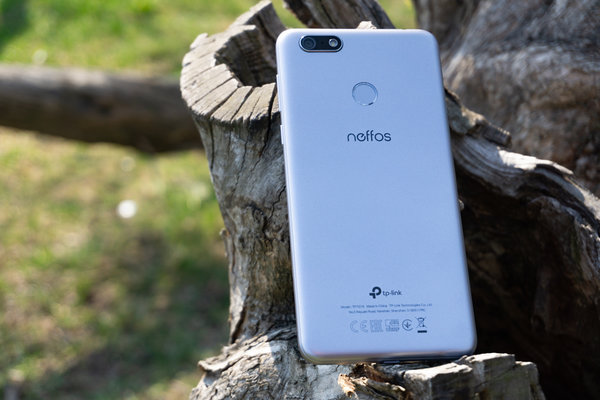 Обзор Neffos C9: смартфон за свою цену