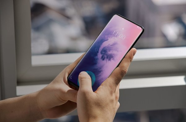 OnePlus 7 и OnePlus 7 Pro: быстрее, мощнее, ярче