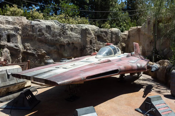 В калифорнийском Диснейленде открылась тематическая зона Star Wars Land