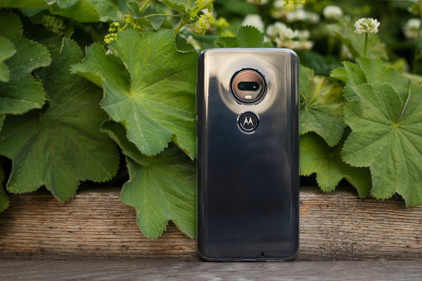 Обзор Moto G7 Plus: снимаем недорого