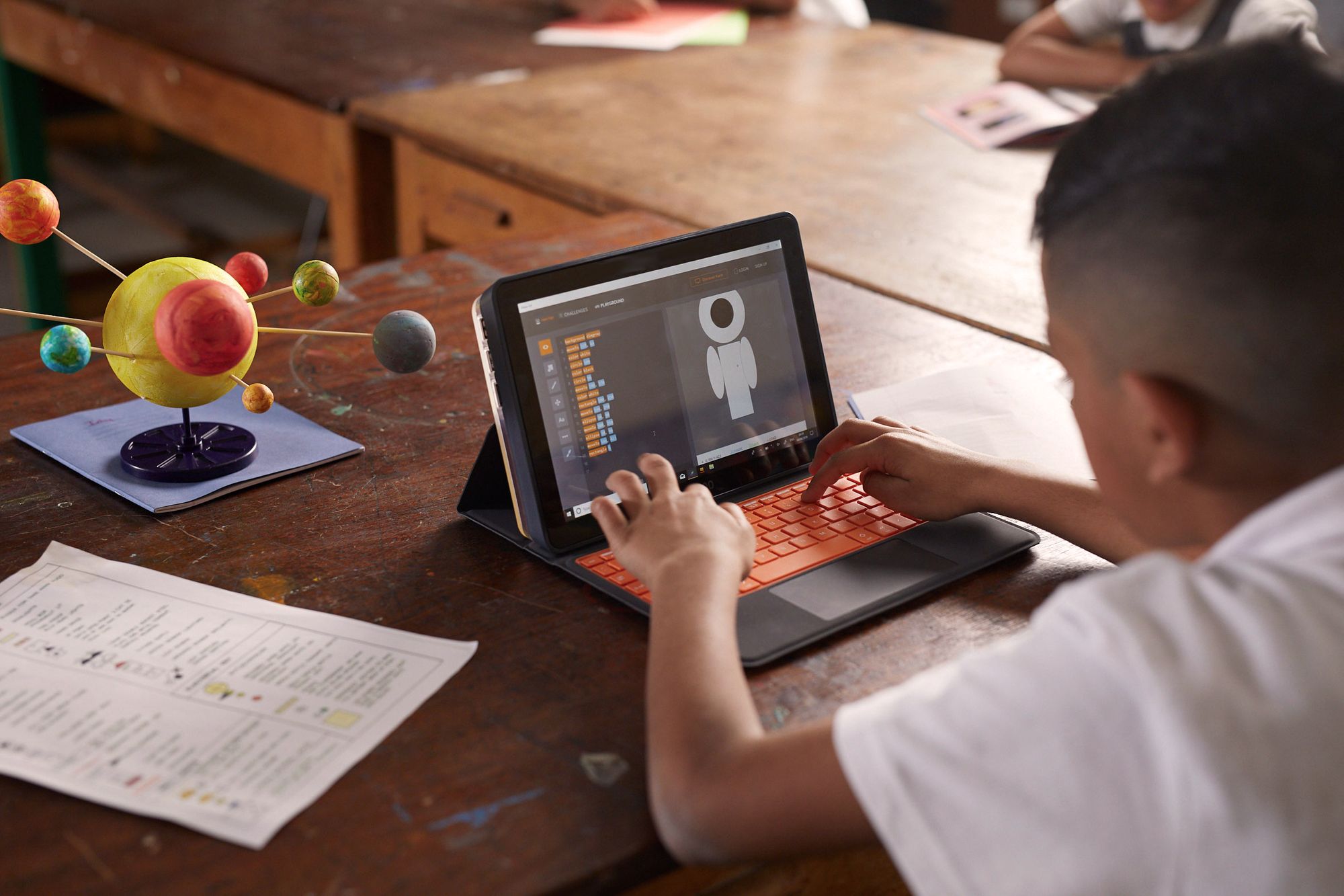 Microsoft и Kano представили детский ПК для творческого обучения