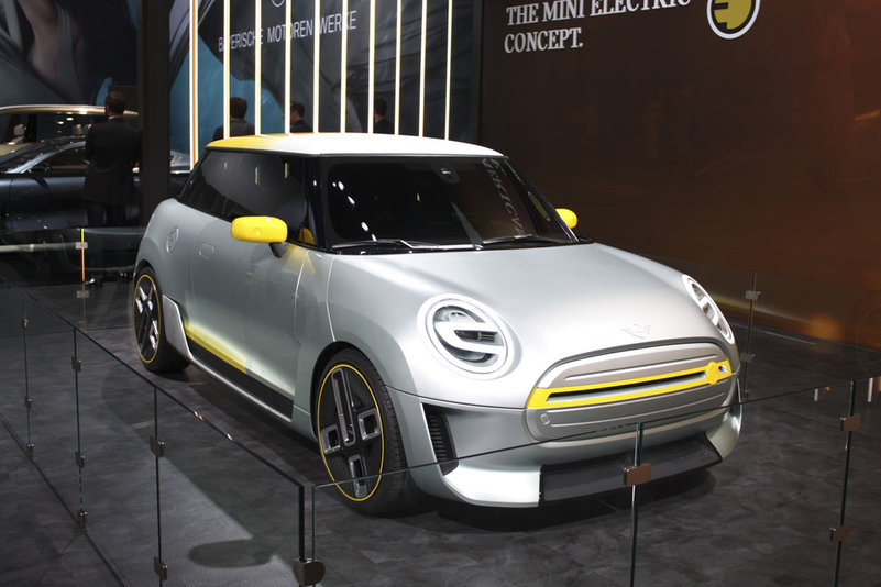 Первый полностью электрический Mini Cooper покажут в начале 2020 года