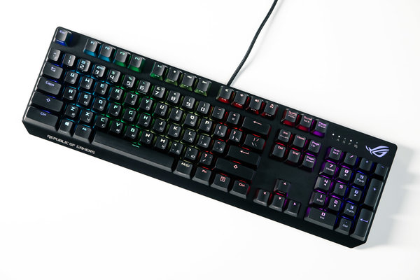 Механическая классика: ASUS ROG Strix Scope
