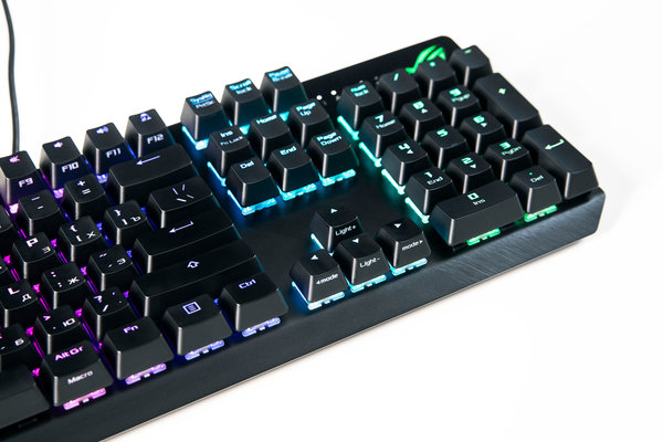Механическая классика: ASUS ROG Strix Scope